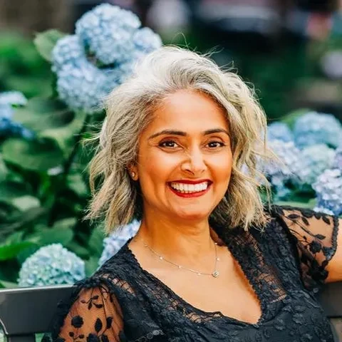 Dimple Amore (Dimple Thakrar), host of the Beyond the Words podcast